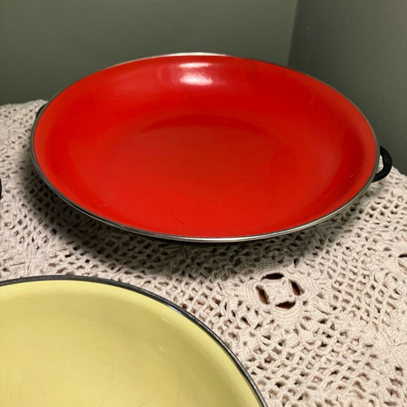 Colorful Enamel Cookware Set - Picture 7 of 8